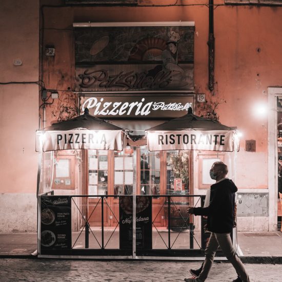 main-insegna-quadrata